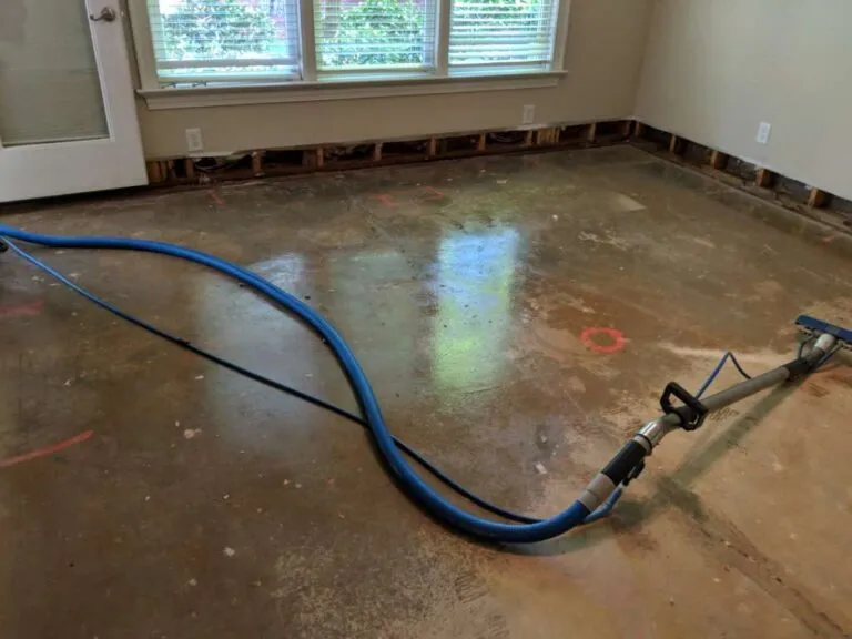 Emergency Water Damage Restoration in Mesa: What Homeowners Must Do First
