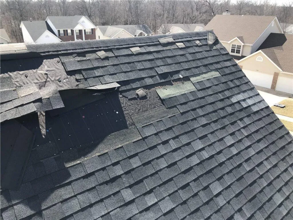 Roof Damage Checklist: Identifying When to Call a Restoration Pro After High Winds